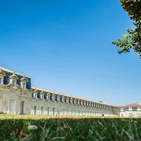 Gite Des Huskys Villa Tonnay-Charente Exteriör bild