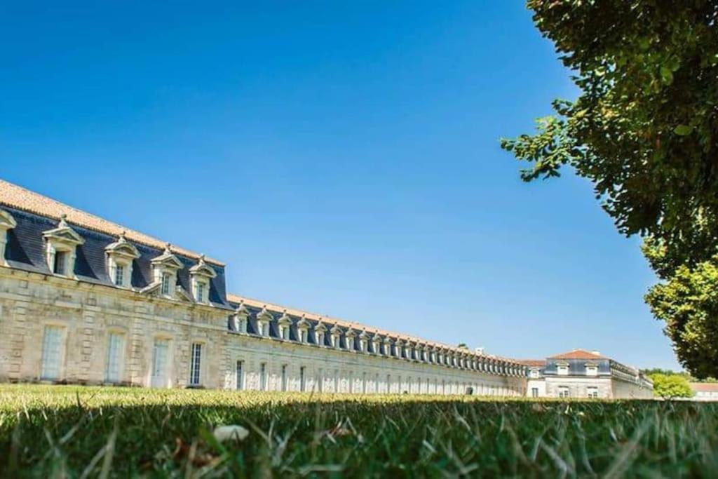 Gite Des Huskys Villa Tonnay-Charente Exteriör bild