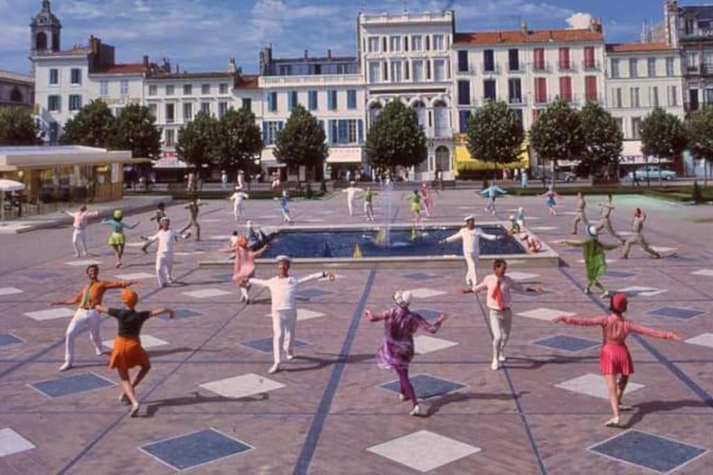 Gite Des Huskys Villa Tonnay-Charente Exteriör bild