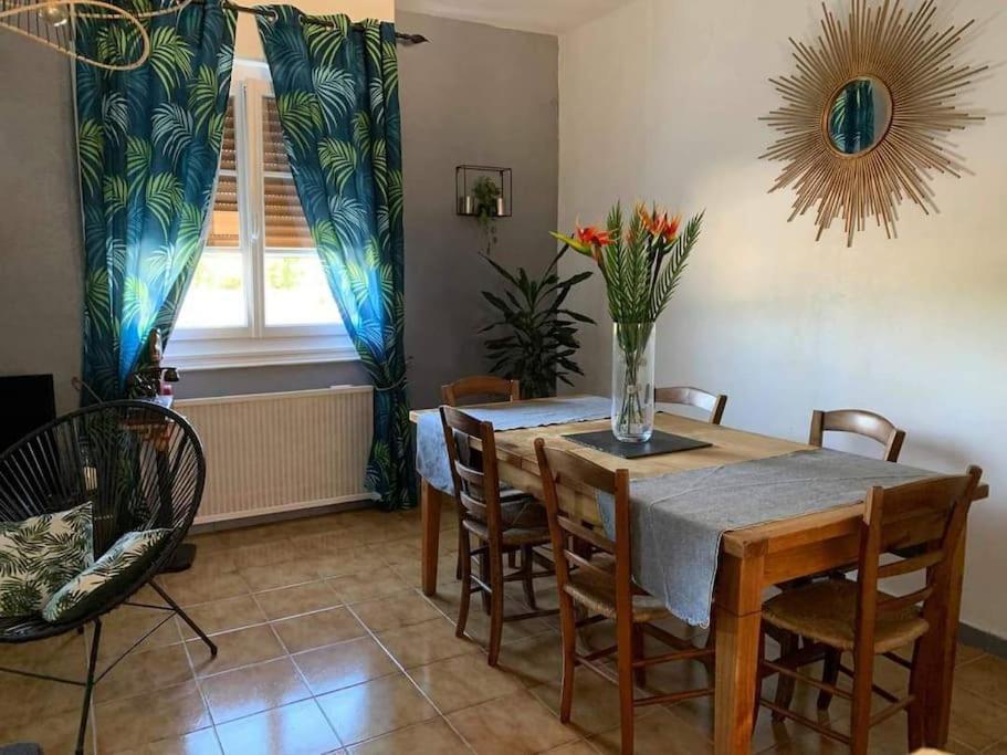 Gite Des Huskys Villa Tonnay-Charente Exteriör bild